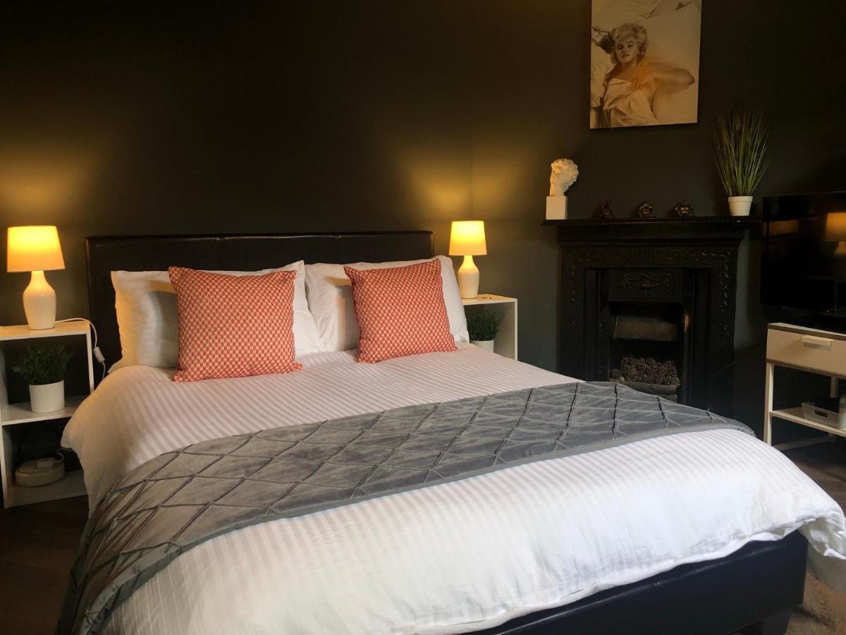 Homestay Suffolk Pink House, Newmarket Town Centre Newmarket (Suffolk)