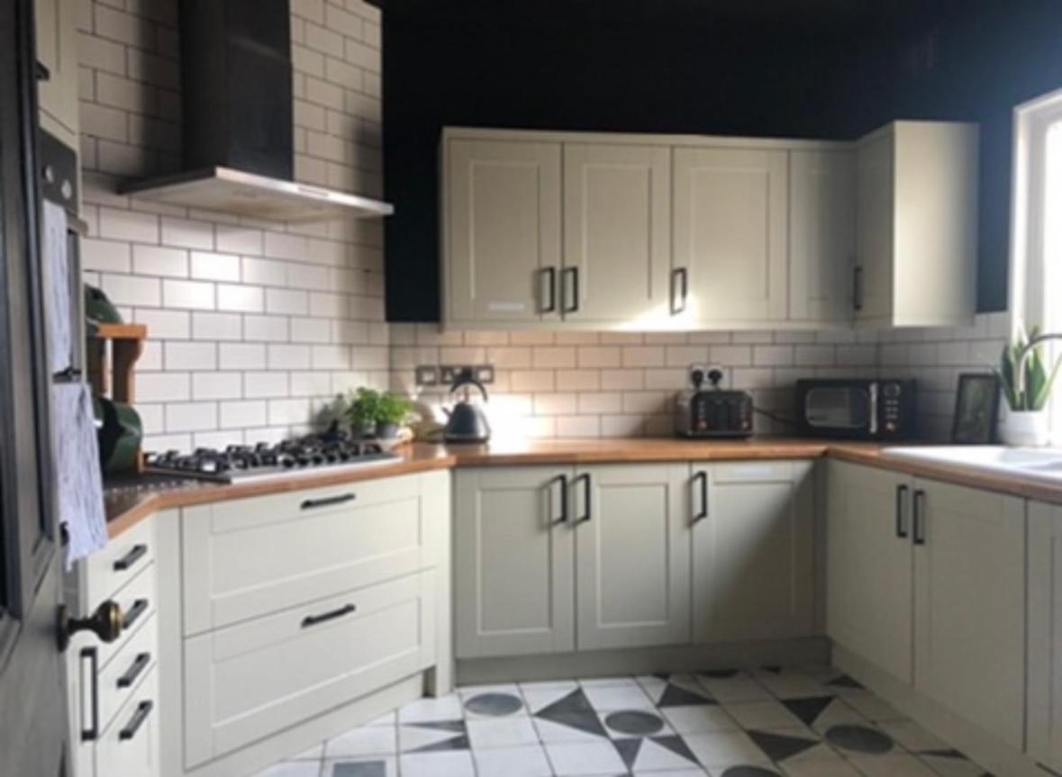Suffolk Pink House, Newmarket Town Centre Homestay